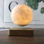 Levitating Moon Lamp — დეტალური ხედი