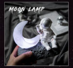 Cosmonaut Moon Speaker Lamp — დეტალური ხედი